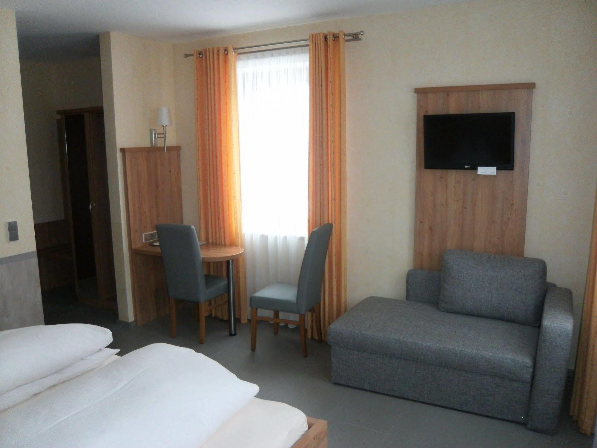 Hotel Garni Illertal Altenstadt  Exterior foto